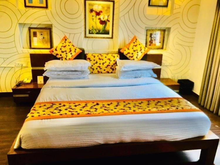Hotel Queens Tower アムリトサル エクステリア 写真